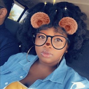 Meet your Posher, Danya